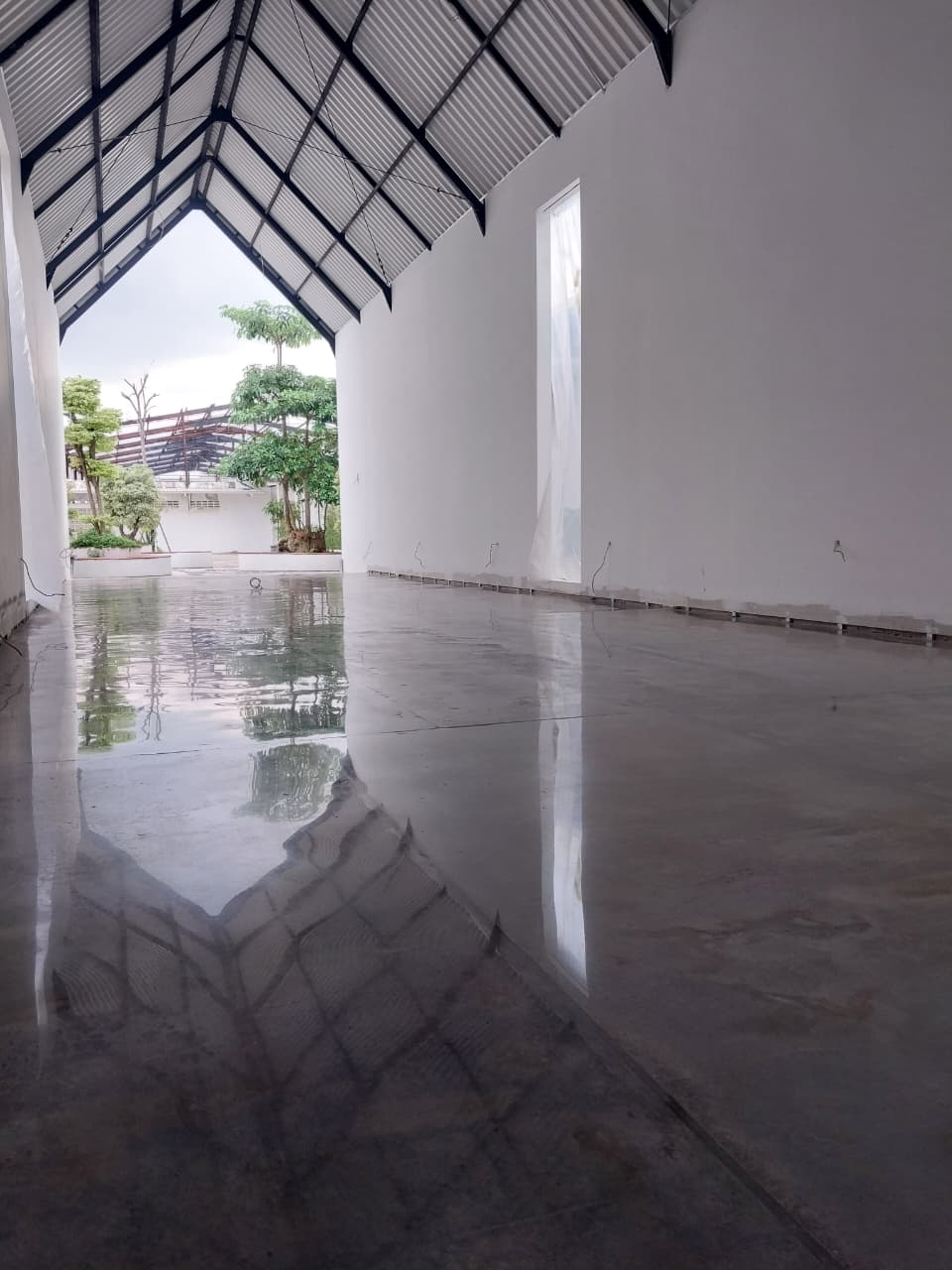Hasil Polish Concrete Retail
